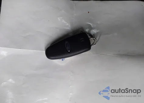 2018 Ford Escape Titanium z USA, uszkodzony, nr VIN 1FMCU9J97JUD12017